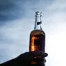 Alkol Şişesi