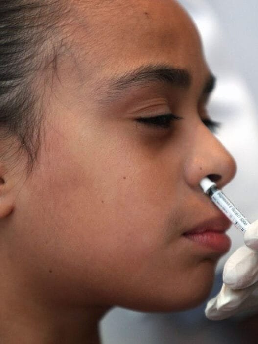 Burun spreyi grip aşısı