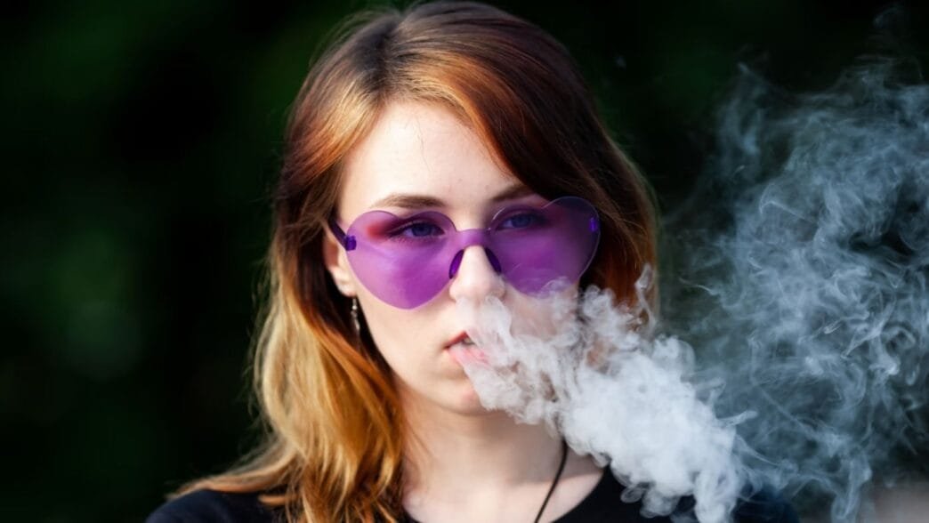 Depresif Gençler Arasında E-Sigara Kullanımı Daha Yaygın