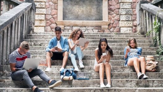 Eski Okul Arkadaşınızın Genleri Sizin Sağlığınızı Etkileyebilir: Yeni Bir Araştırma