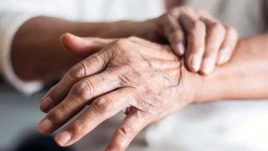 Parkinson Hastalığı ve Hava Kirliliği Arasındaki Bağlantı: Araştırmacılar Uyardı