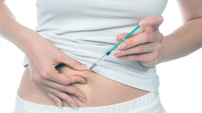 Yumurta Çatlatma İğnesi Nedir? Nasıl Yapılır?