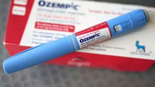 Zayıflama İlaçları Alkol Bağımlılığıyla Mücadelede Etkili Olabilir